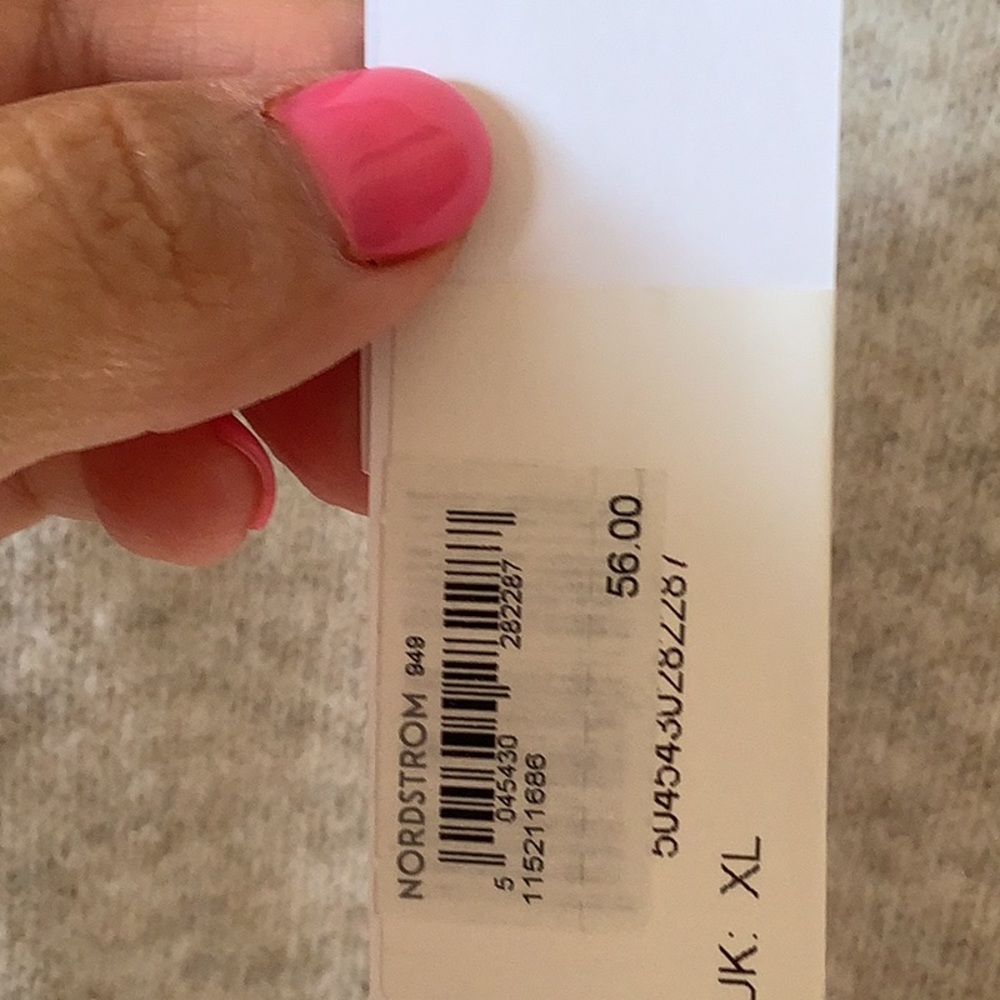 Gorgeous new sweater by Topshop π¦π€π€ - Picture 3 of 12